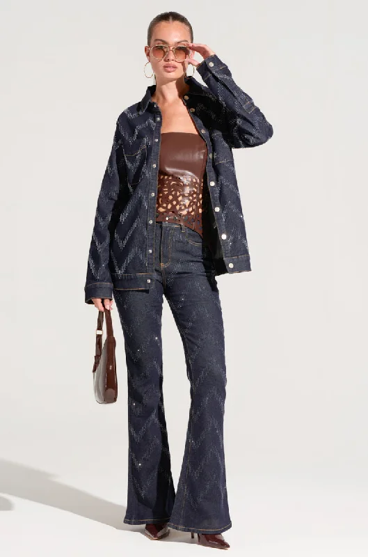 Outdoor Jeans for Adventures -GOOD KARMA EMBELLISHED FLARE JEANS