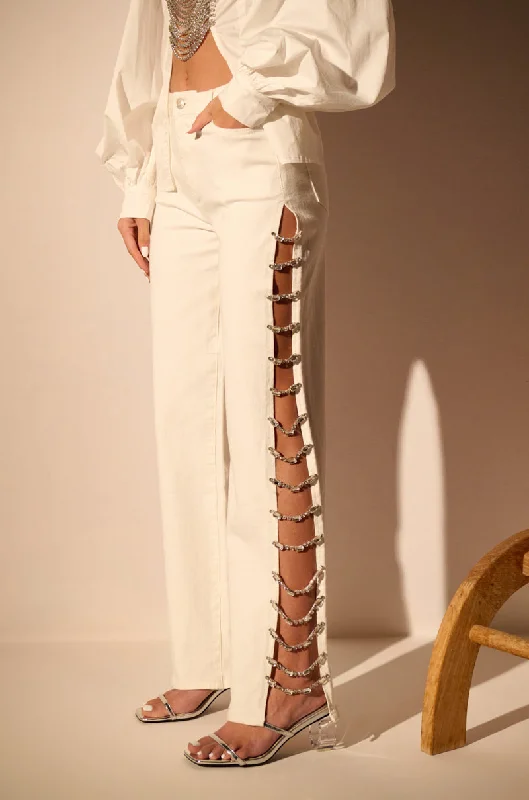 Weekend Jeans for Lazy -COVERED IN DIAMONDS RELAXED JEANS IN WHITE