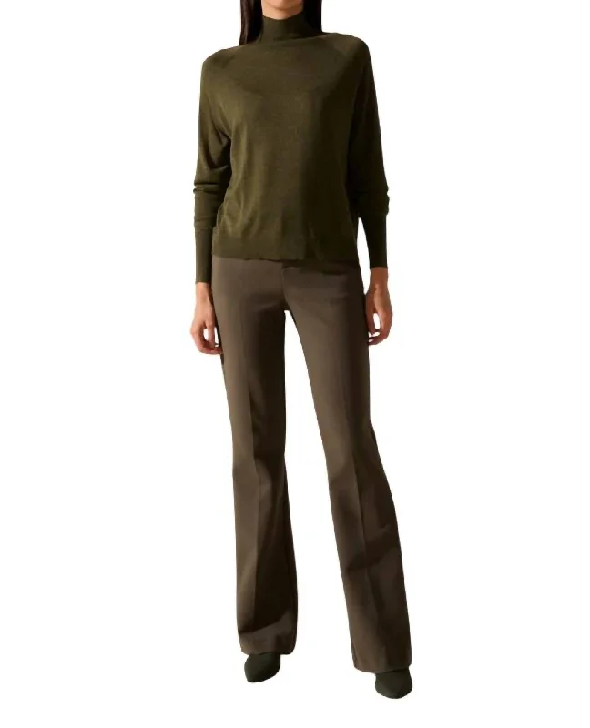 Loose-fitting tight trousers for women with stretchy waistband for ultimate comfort -Laure Trouser In Smoked Green