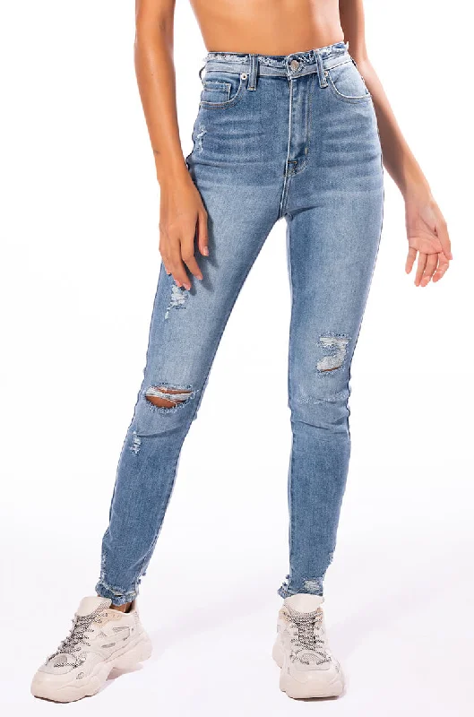 Embroidered Jeans for Detail -DETAILS MAKE PERFECTION HIGH RISE SKINNY JEANS