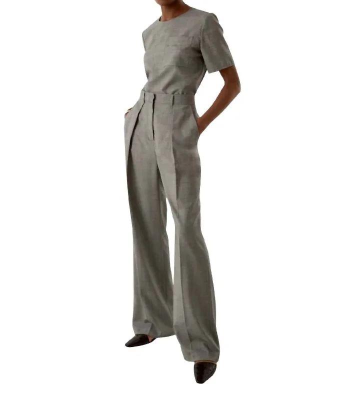 Classic tight trousers for women with smooth fabric and chic, timeless design -Levi Highwaist Pleated Pant In Grey Melange