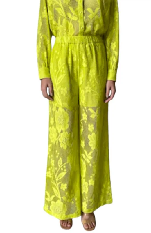 Tight trousers for women with pockets and slim silhouette for practical fashion -Nysa Pants In Lime