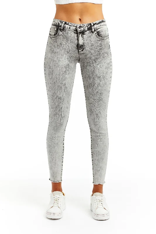 Skinny Jeans for Slim Fit -Diane - Basic Mid Rise Skinny With Fray Hem In Grey