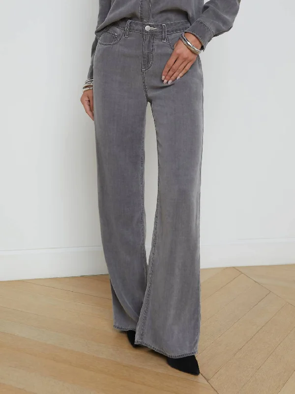 Trendy tight trousers for women with zipper details and edgy finish -Alicent Wide-Leg Jean In Solace