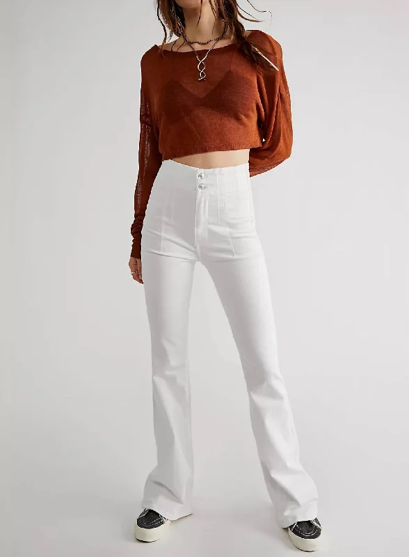 Light denim tight trousers for women with casual fit and comfortable material -Jayde Flare In Pure White