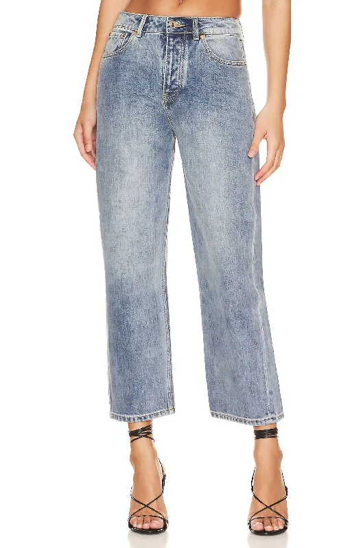 Tight trousers for women with decorative buttons and flattering silhouette for day wear -Davis Jean In Light Wash Denim