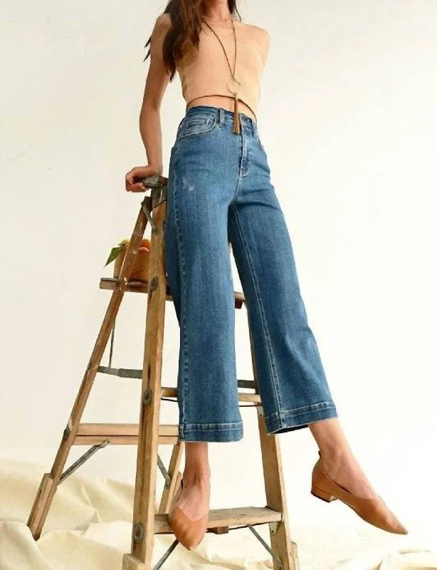 Loose-fit tight trousers for women with high waist and casual, comfortable style -High Rise Wideleg Cropped Jeans In Blue