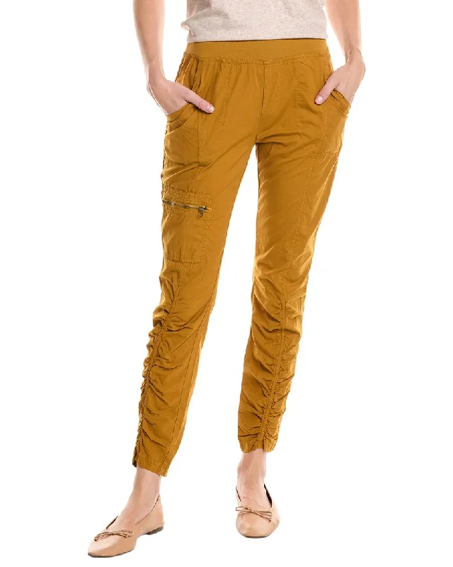 Classic tight trousers for men with slim fit and professional appearance -XCVI Malanda Pant