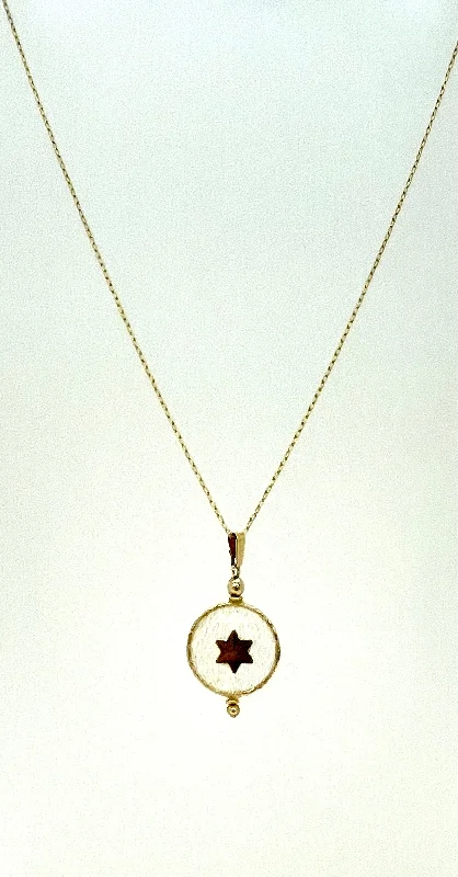 Necklaces and pendants with diamond pendants for a luxurious sparkling effect-Necklace